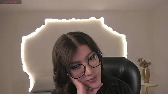 AmberFarrell online show from June 8, 2026, 8:31 pm