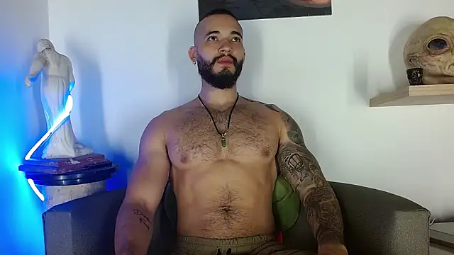 Morgann jones online show from July 4, 2026, 12:33 pm