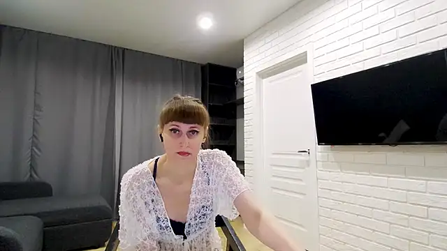 Snapshot of Daniella_Lorente chatting on May 2, 2026, 9:09 pm Daniella Lorente online show from May 2, 2026, 9:09 pm