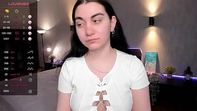 hannacheekss  online show from March 7, 2025, 2:25 am