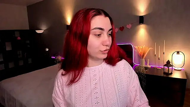 Snapshot of hannacheekss_ chatting on June 15, 2026, 2:03 am hannacheekss online show from June 15, 2026, 2:03 am