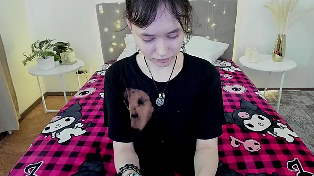 Emily Strikeee online show from May 28, 2026, 1:58 am