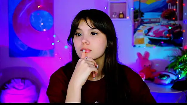 EvaThopson online show from February 20, 2026, 1:11 pm