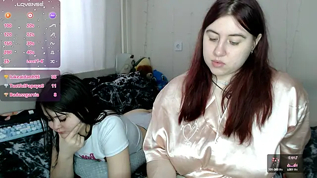 Snapshot of BettyandRich_ chatting on February 1, 2025, 11:10 am BettyandRich online show from February 1, 2025, 11:10 am