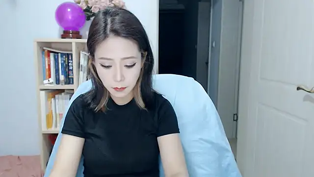 Snapshot of SuSushi728 chatting on May 28, 2026, 3:53 pm SuSushi728 online show from May 28, 2026, 3:53 pm