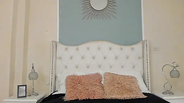 Ambar Collingg online show from February 20, 2025, 2:13 pm