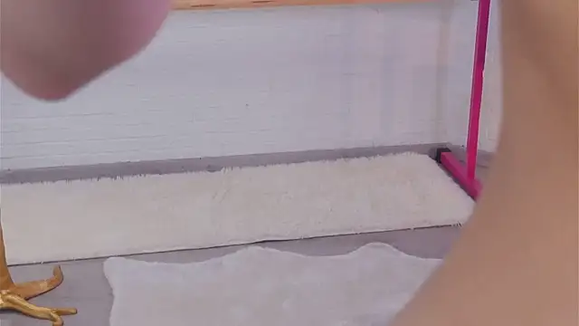 lylylovesyou online show from March 13, 2025, 5:54 am