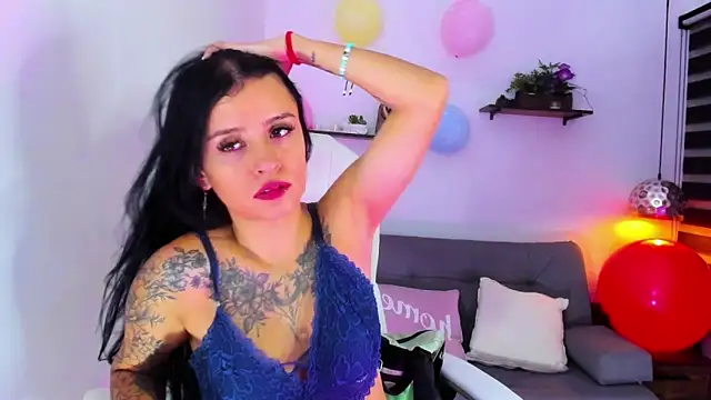 yenny garcia online show from October 24, 2025, 4:36 pm