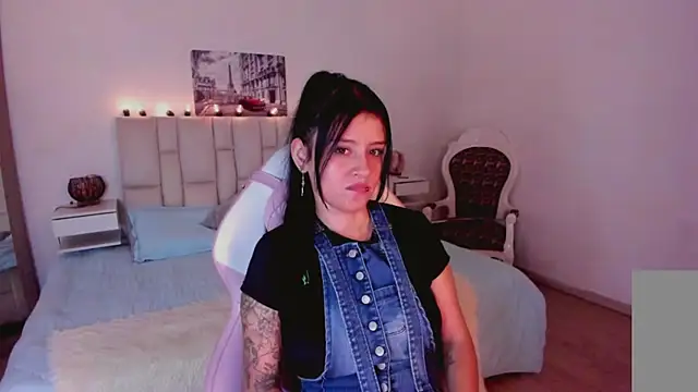 yenny garcia online show from July 23, 2026, 6:17 pm