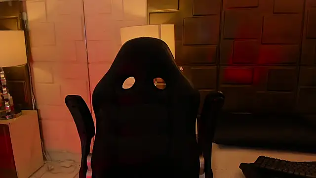 AnnikaMerliahh  online show from March 4, 2025, 12:22 pm