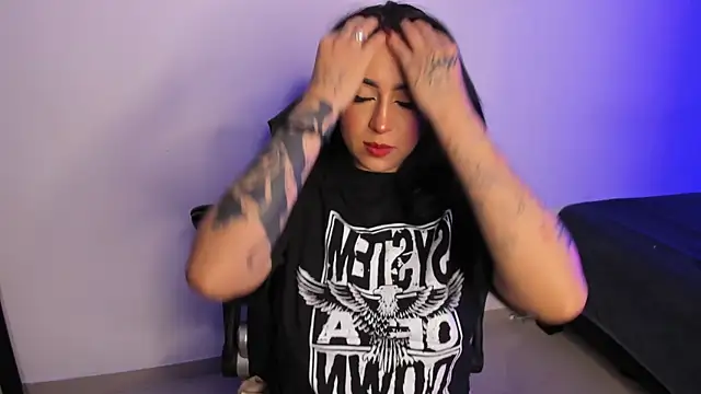 AnnikaMerliahh  online show from September 9, 2025, 4:34 am