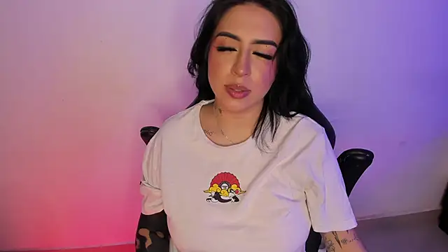 AnnikaMerliahh  online show from September 23, 2025, 4:59 am