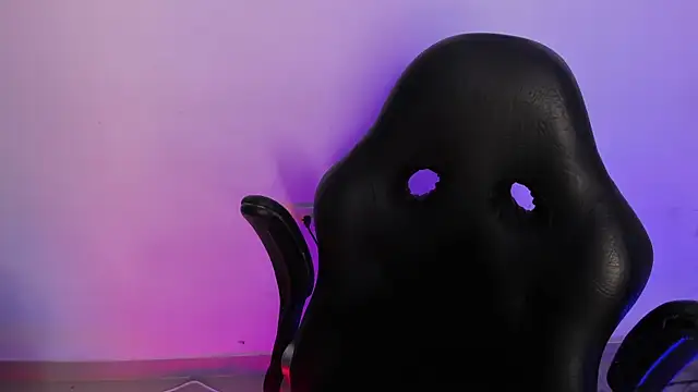 AnnikaMerliahh  online show from October 1, 2025, 3:56 am