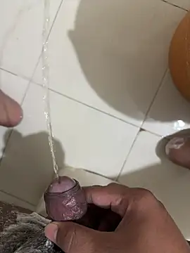 ved240 online show from December 9, 2024, 12:51 pm