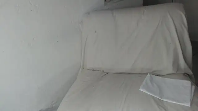 Snapshot of skinny_sweet2411 chatting on September 28, 2025, 7:14 am skinny sweet2411 online show from September 28, 2025, 7:14 am