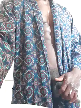 Snapshot of MIGHTY_MAGNUM chatting on December 18, 2024, 10:51 am MIGHTY MAGNUM online show from December 18, 2024, 10:51 am