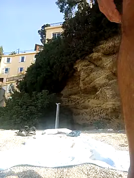 ActifBoy06 online show from September 17, 2025, 7:43 am