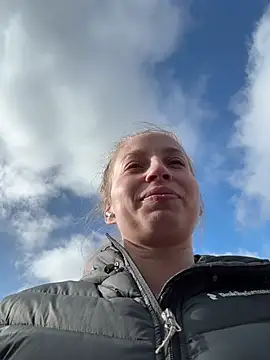 Hr Frk Olsen online show from March 15, 2026, 9:04 am