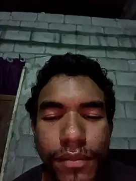 Reynold2608 online show from February 11, 2026, 3:44 am