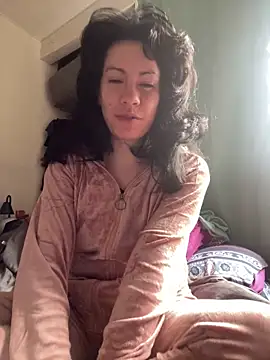 Snapshot of Nina-Chick777 chatting on June 9, 2026, 3:45 pm Nina-Chick777 online show from June 9, 2026, 3:45 pm