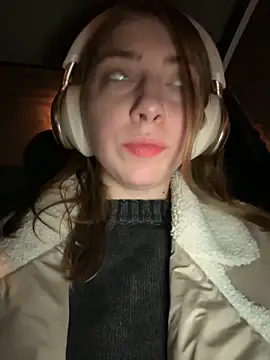 Sunny   Bunny online show from January 12, 2025, 2:52 pm