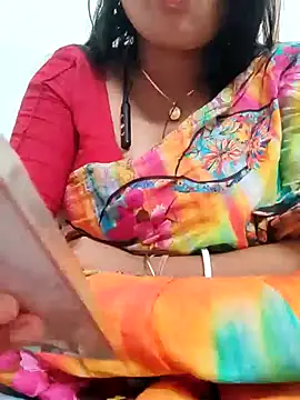 Snapshot of Priya_2222 chatting on January 12, 2025, 5:44 pm Priya 2222 online show from January 12, 2025, 5:44 pm