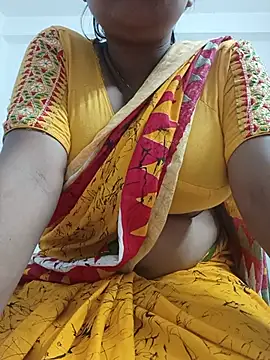 Snapshot of Priya_2222 chatting on May 22, 2026, 7:19 pm Priya 2222 online show from May 22, 2026, 7:19 pm