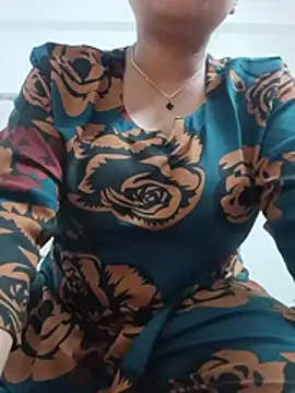 Snapshot of Priya_2222 chatting on May 30, 2026, 6:05 pm Priya 2222 online show from May 30, 2026, 6:05 pm