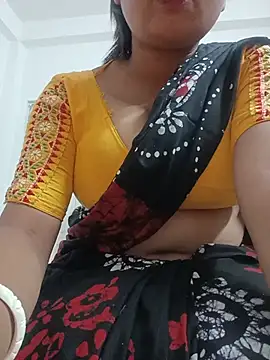Snapshot of Priya_2222 chatting on August 8, 2026, 6:54 pm Priya 2222 online show from August 8, 2026, 6:54 pm