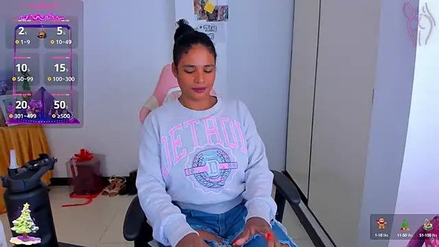 Snapshot of Michel_Jones chatting on December 21, 2024, 3:47 am Michel Jones online show from December 21, 2024, 3:47 am