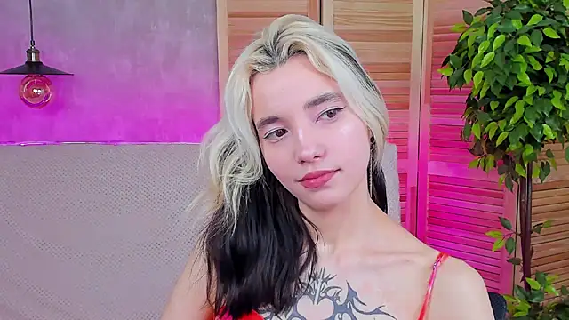 as1an girlfriend online show from March 12, 2025, 10:16 am