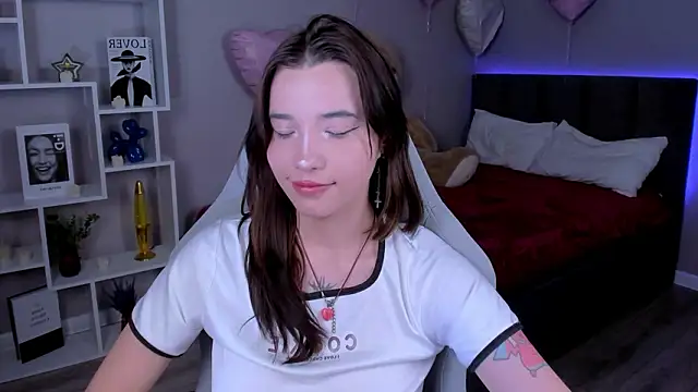 as1an girlfriend online show from March 16, 2026, 5:44 am