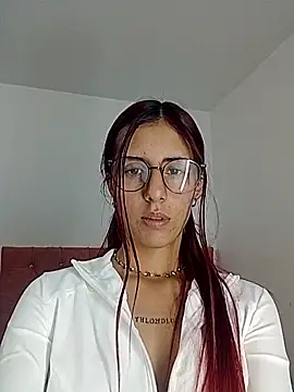 Snapshot of Pearl_amethyst chatting on November 25, 2025, 3:06 am Pearl amethyst online show from November 25, 2025, 3:06 am