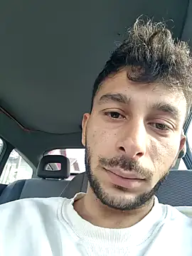 Snapshot of Iulianmarius12 chatting on February 22, 2026, 1:09 pm Iulianmarius12 online show from February 22, 2026, 1:09 pm