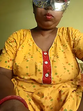 Snapshot of tinabhabhi chatting on April 26, 2026, 10:02 am tinabhabhi online show from April 26, 2026, 10:02 am