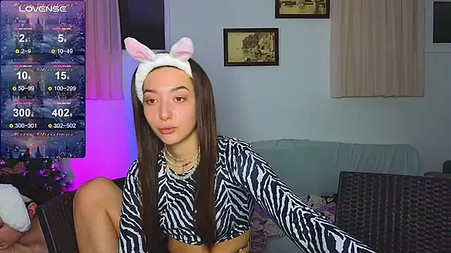 Wild Sophie  online show from December 28, 2024, 8:47 pm