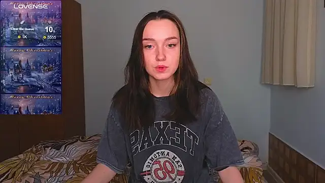 Wild Sophie  online show from December 29, 2024, 8:48 pm