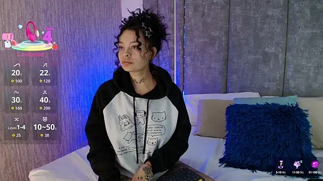 Snapshot of KatherineGomez chatting on September 19, 2025, 3:08 am KatherineGomez online show from September 19, 2025, 3:08 am