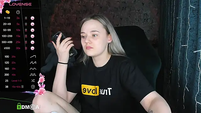 Your small bunny online show from March 10, 2025, 12:48 pm