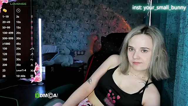 Snapshot of Your_small_bunny chatting on June 5, 2026, 2:07 am Your small bunny online show from June 5, 2026, 2:07 am