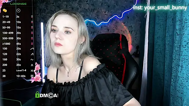 Snapshot of Your_small_bunny chatting on July 12, 2026, 2:02 am Your small bunny online show from July 12, 2026, 2:02 am