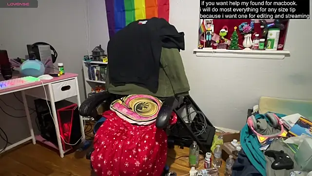 tallnerdyguy online show from March 23, 2025, 2:26 am