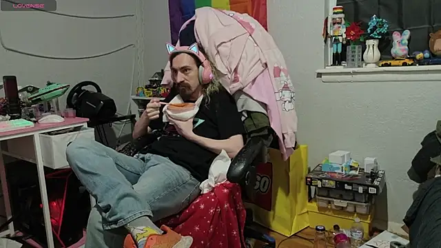 tallnerdyguy online show from March 4, 2026, 3:34 am