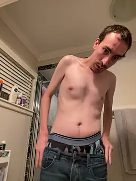 tallnerdyguy online show from July 23, 2026, 4:32 am