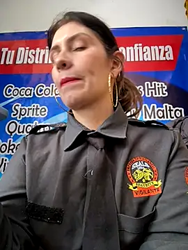 Alysson-- online show from October 28, 2025, 3:04 pm