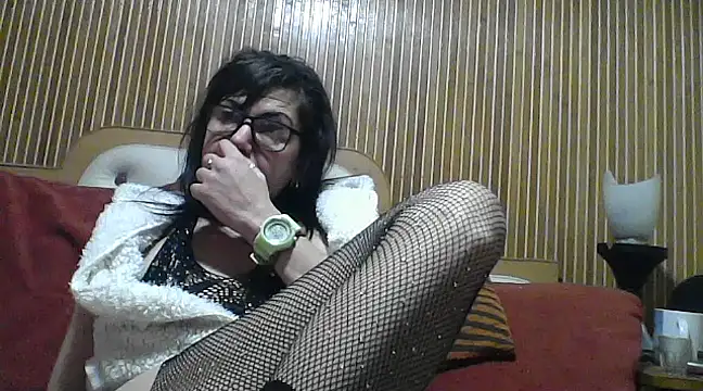 Snapshot of AlanaLaDream chatting on February 7, 2025, 6:56 pm AlanaLaDream online show from February 7, 2025, 6:56 pm