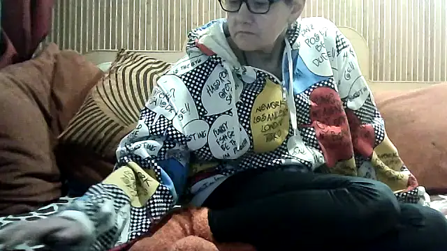 Snapshot of AlanaLaDream chatting on February 22, 2026, 2:26 pm AlanaLaDream online show from February 22, 2026, 2:26 pm