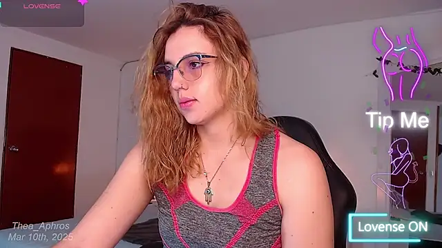 Snapshot of Thea_Aphros_ chatting on March 11, 2025, 1:59 am Thea Aphros online show from March 11, 2025, 1:59 am