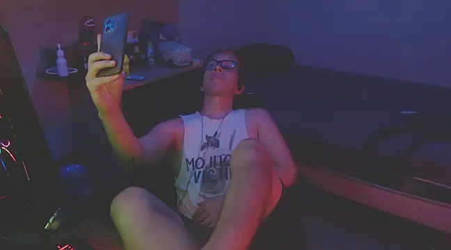 Snapshot of Pit_xxz chatting on February 22, 2025, 5:12 am Pit xxz online show from February 22, 2025, 5:12 am