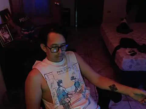 Snapshot of Pit_xxz chatting on September 19, 2025, 4:03 am Pit xxz online show from September 19, 2025, 4:03 am